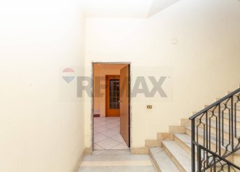 Scale - Quadrilocale VIA UGO FOSCOLO
 
4, Paterno - foto 6