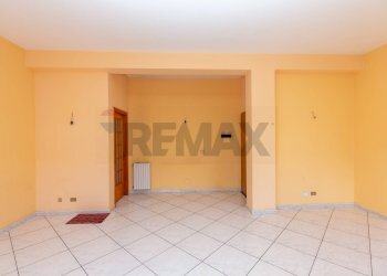 Stanza vuota - Quadrilocale VIA UGO FOSCOLO
 
4, Paterno - foto 10