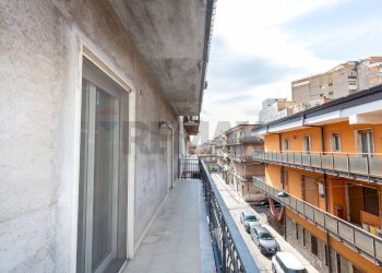 Balcone - Quadrilocale VIA UGO FOSCOLO
 
4, Paterno - foto 11