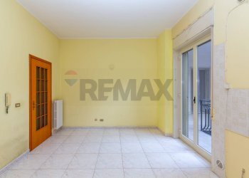 Stanza vuota - Quadrilocale VIA UGO FOSCOLO
 
4, Paterno - foto 16