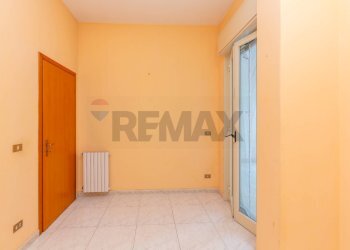 Stanza vuota - Quadrilocale VIA UGO FOSCOLO
 
4, Paterno - foto 26