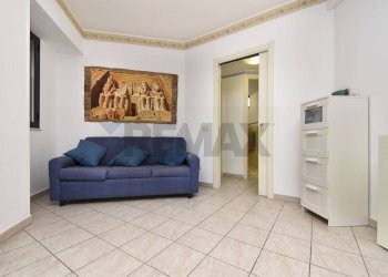 Soggiorno - Two-room apartment via zara
 
14, Giardini-Naxos - photo 7