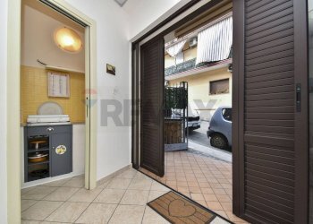 Hall / corridoio - Two-room apartment via zara
 
14, Giardini-Naxos - photo 16