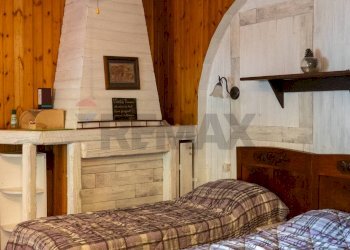 Camera / camera da letto - Rustico Via Terre Nere
 
183, Motta Sant'Anastasia - foto 4