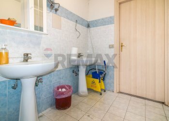 Bagno - Commercial Premises Via Nazionale
5, Motta Sant'Anastasia - photo 29