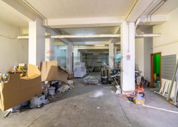 Parcheggio - Commercial Premises Via Nazionale
5, Motta Sant'Anastasia - photo 31