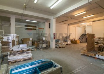 Dispensa di stoccaggio - Commercial Premises Via Nazionale
5, Motta Sant'Anastasia - photo 32