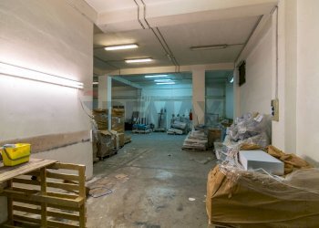 Dispensa di stoccaggio - Commercial Premises Via Nazionale
5, Motta Sant'Anastasia - photo 37