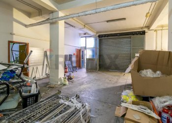 Parcheggio - Commercial Premises Via Nazionale
5, Motta Sant'Anastasia - photo 39