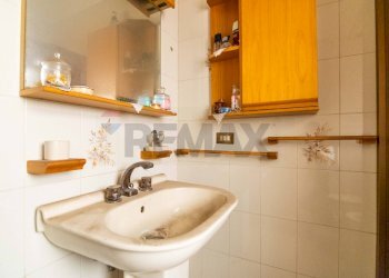 Bagno - Quadrilocale Via Emanuele Bellia
 
116, Paterno - foto 10