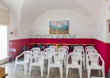 Sala da pranzo - Locale Commerciale Piazza Crocifisso Maiorana
 
15, Catania - foto 7