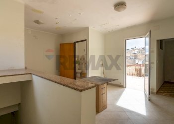 Cucina - Quadrilocale Via Lo Nobile
 
27, Caltagirone - foto 2