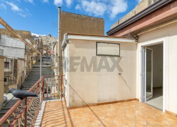 Terrazza - Quadrilocale Via Lo Nobile
 
27, Caltagirone - foto 7