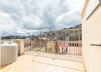 Terrazza - Quadrilocale Via Lo Nobile
 
27, Caltagirone - foto 8