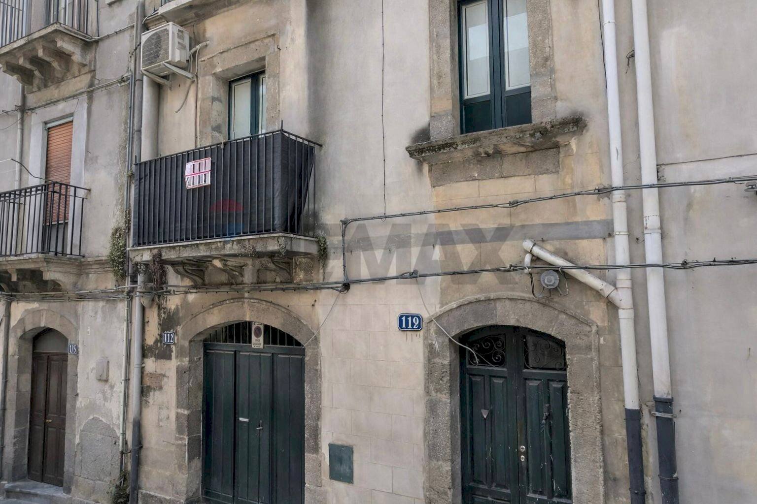 Edificio all\'aperto - Monolocale Via Pentolai
 
112, Caltagirone - foto 1