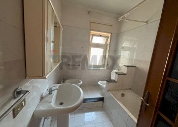 Bagno - Quadrilocale Via Del Frantoio
 
42, Catania - foto 10