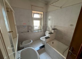 Bagno - Quadrilocale Via Del Frantoio
 
42, Catania - foto 11