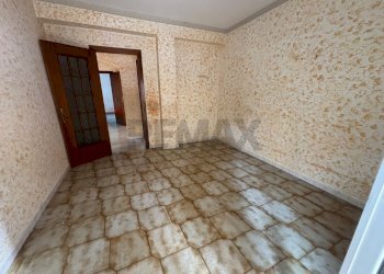 Stanza vuota - Quadrilocale Via Del Frantoio
 
42, Catania - foto 25