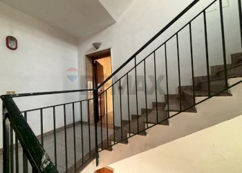 Scale - Quadrilocale Via Del Frantoio
 
42, Catania - foto 29