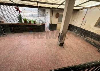 Terrazza - Quadrilocale Via Del Frantoio
 
42, Catania - foto 31