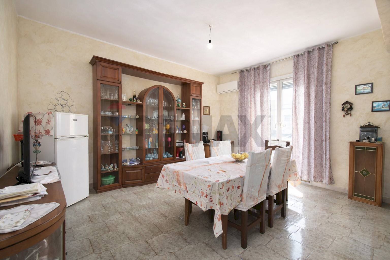 Sala da pranzo - Appartamento Via Goito
 
60, Catania - foto 1