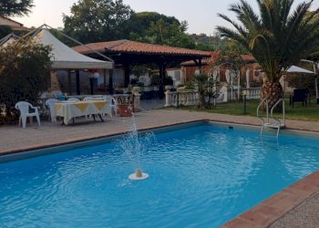 Piscina - Hotel Contrada Scilò Vigneti
 
snc, Adrano - foto 4