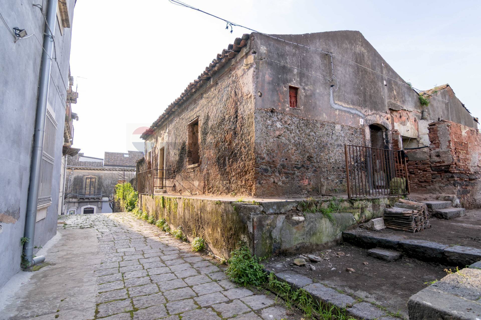 Casa all\'aperto - Casa indipendente Cortile Tavano
 
9, Catania - foto 1