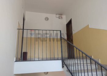 Scale - Quadrilocale Via Alfonzetti
 
73, Catania - foto 26