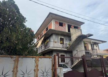 Edificio all\'aperto - Trilocale Via Sottotenente Cantone
 
47, Mascalucia - foto 7