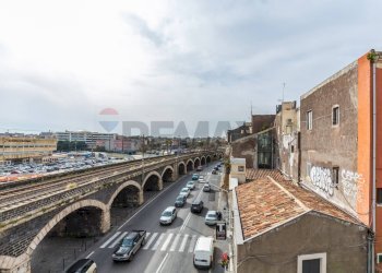 Edificio all\'aperto - Bilocale Via San Gaetano
 
67, Catania - foto 5