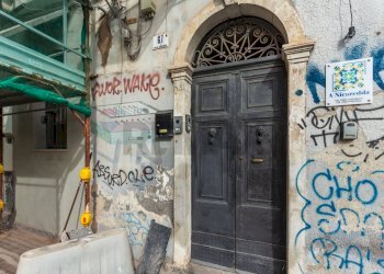 Edificio all\'aperto - Bilocale Via San Gaetano
 
67, Catania - foto 9