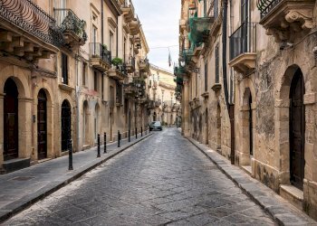 Edificio all\'aperto - Casa semi indipendente Via della Maestranza
 
116, Siracusa - foto 6