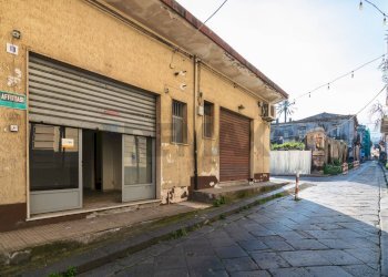 Casa all\'aperto - Negozio Via Sebastiano Lisi Sacerdote e Letterato
 
10, Giarre - foto 14