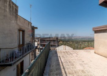 Terrazza - Three-room apartment VIA CARDUCCI
 
29, Santa Maria di Licodia - photo 5