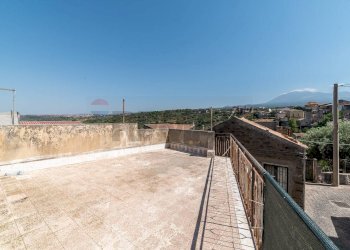 Terrazza - Three-room apartment VIA CARDUCCI
 
29, Santa Maria di Licodia - photo 7