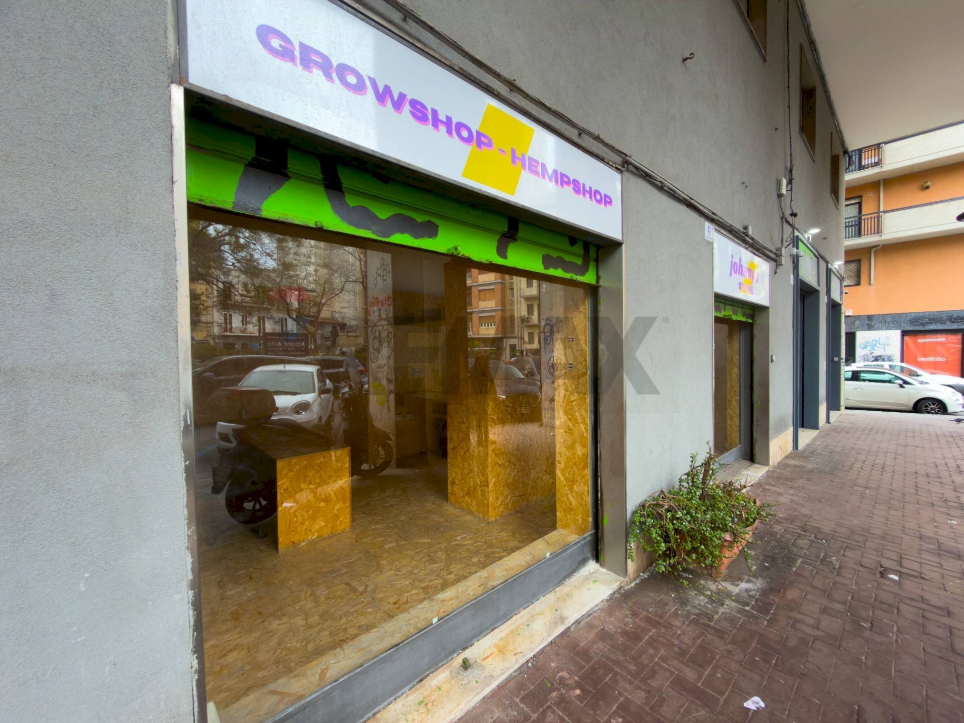 Edificio all\'aperto - Shop Largo Rosolino Pilo
 
42, Catania - photo 3