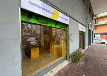 Edificio all\'aperto - Shop Largo Rosolino Pilo
 
42, Catania - photo 3