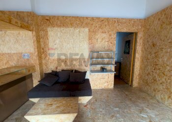 Soggiorno - Shop Largo Rosolino Pilo
 
42, Catania - photo 5