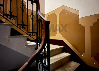 Scale - Casa semi indipendente Via Garibaldi
 
45, Carlentini - foto 10