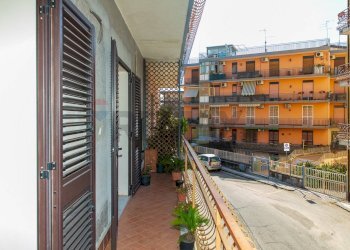 Balcone - Quadrilocale via libertà
 
50, Aci Catena - foto 7