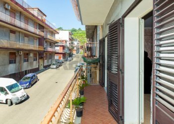 Balcone - Quadrilocale via libertà
 
50, Aci Catena - foto 8
