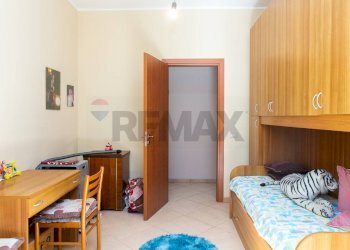 Camera / camera da letto - Quadrilocale via libertà
 
50, Aci Catena - foto 11