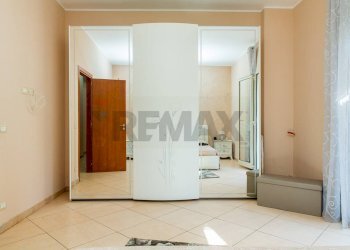 Stanza vuota - Quadrilocale via libertà
 
50, Aci Catena - foto 14