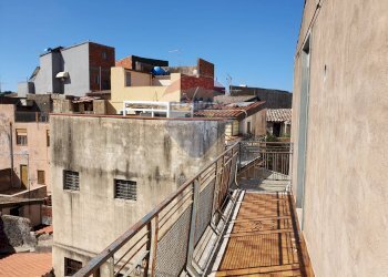 Balcone - Casa indipendente Paterno - foto 26