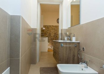 Bagno - Bilocale Via Cave Villarà
 
7, Catania - foto 8