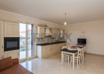 Cucina - Appartamento via mario rapisardi
 
8, Fiumefreddo di Sicilia - foto 2