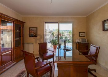 Sala da pranzo - Appartamento via mario rapisardi
 
8, Fiumefreddo di Sicilia - foto 9