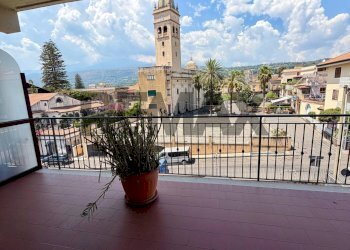 Terrazza - Appartamento via mario rapisardi
 
8, Fiumefreddo di Sicilia - foto 2