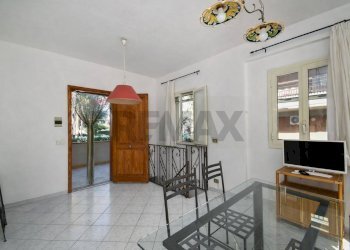 Sala da pranzo - Trilocale via Marco Polo
 
21, Riposto - foto 9