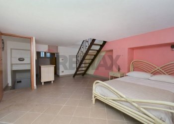 Camera / camera da letto - Trilocale via Marco Polo
 
21, Riposto - foto 21